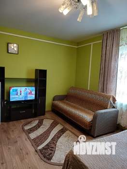 1-к квартира, посуточно, 42м2, 4/10 этаж