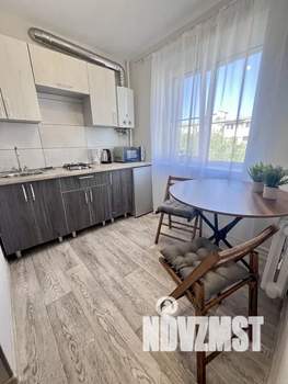 1-к квартира, посуточно, 33м2, 4/5 этаж