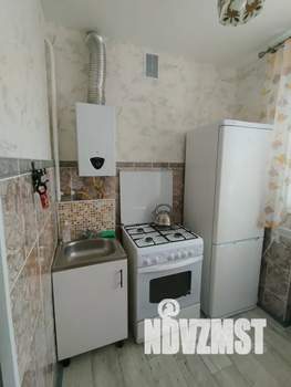 2-к квартира, посуточно, 39м2, 1/2 этаж