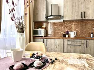 Студия квартира, посуточно, 38м2, 6/9 этаж