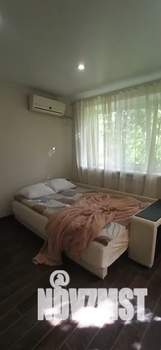 Студия квартира, посуточно, 36м2, 2/5 этаж