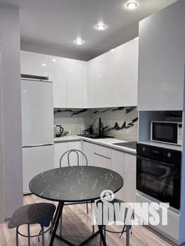 1-к квартира, посуточно, 44м2, 2/9 этаж