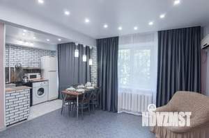 Студия квартира, посуточно, 35м2, 1/5 этаж