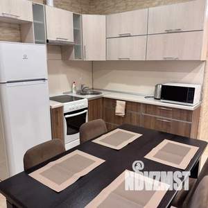 1-к квартира, посуточно, 50м2, 11/25 этаж