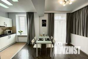 1-к квартира, посуточно, 55м2, 4/5 этаж