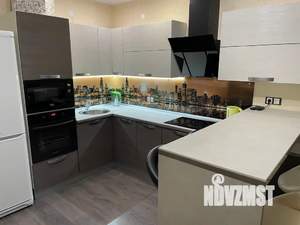 1-к квартира, посуточно, 50м2, 6/9 этаж