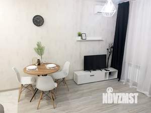 1-к квартира, посуточно, 40м2, 16/23 этаж