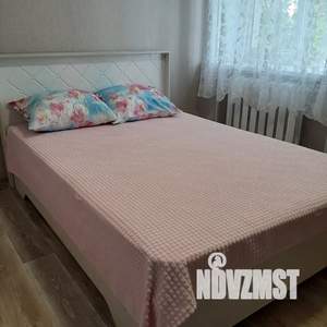 2-к квартира, посуточно, 45м2, 5/5 этаж