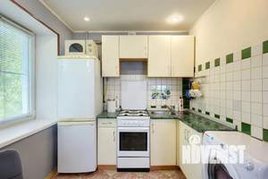 Студия квартира, посуточно, 35м2, 4/5 этаж