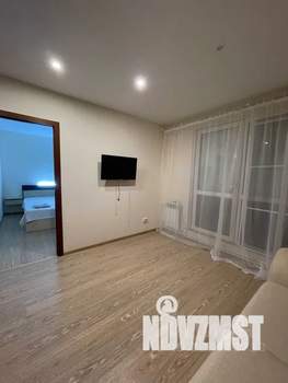 2-к квартира, посуточно, 40м2, 1/4 этаж
