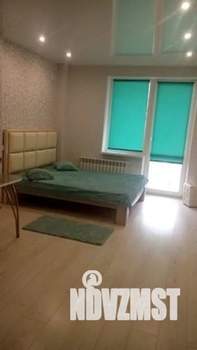 Студия квартира, посуточно, 30м2, 8/19 этаж