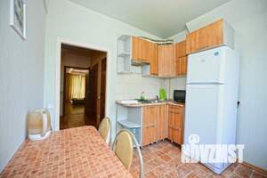 2-к квартира, посуточно, 50м2, 1/1 этаж