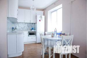 1-к квартира, посуточно, 40м2, 10/10 этаж