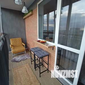 Студия квартира, посуточно, 35м2, 16/17 этаж