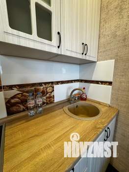 Студия квартира, посуточно, 30м2, 6/9 этаж