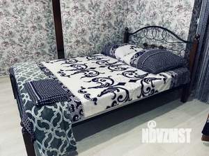 1-к квартира, посуточно, 32м2, 3/5 этаж