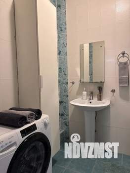 1-к квартира, посуточно, 43м2, 9/16 этаж