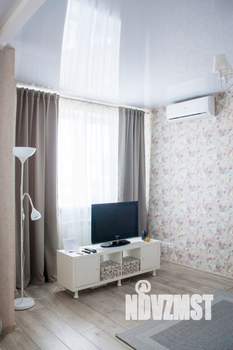 Студия квартира, посуточно, 40м2, 15/18 этаж