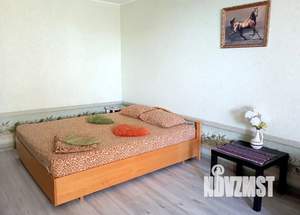 1-к квартира, посуточно, 50м2, 4/10 этаж