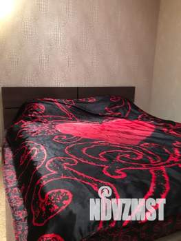 Студия квартира, посуточно, 45м2, 1/5 этаж