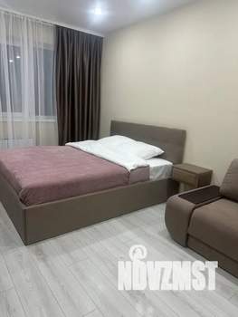 1-к квартира, посуточно, 40м2, 21/22 этаж