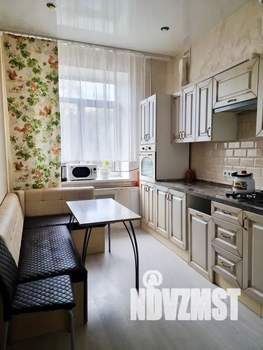 1-к квартира, посуточно, 40м2, 2/4 этаж