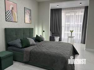 Студия квартира, посуточно, 33м2, 17/24 этаж