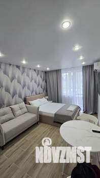 Студия квартира, посуточно, 22м2, 1/20 этаж