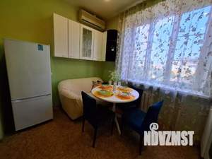 2-к квартира, посуточно, 50м2, 1/1 этаж