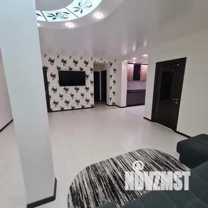 3-к квартира, посуточно, 80м2, 1/6 этаж