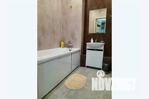 2-к квартира, посуточно, 60м2, 17/23 этаж