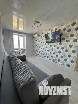 2-к квартира, посуточно, 55м2, 1/1 этаж