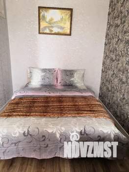 1-к квартира, посуточно, 35м2, 5/5 этаж