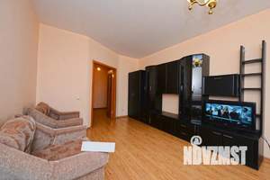 1-к квартира, посуточно, 35м2, 4/10 этаж