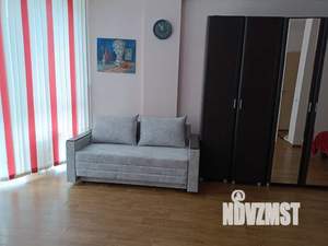 Студия квартира, посуточно, 40м2, 4/10 этаж