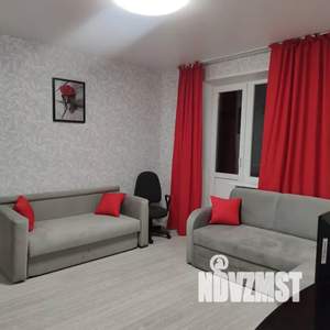 1-к квартира, посуточно, 36м2, 4/8 этаж