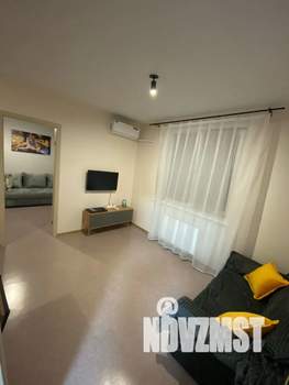 2-к квартира, посуточно, 42м2, 1/1 этаж