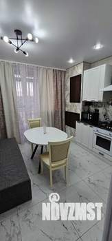 1-к квартира, посуточно, 37м2, 3/10 этаж