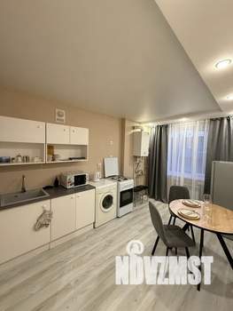 1-к квартира, посуточно, 35м2, 3/3 этаж