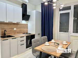 1-к квартира, посуточно, 40м2, 8/12 этаж