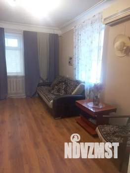 2-к квартира, посуточно, 45м2, 1/2 этаж