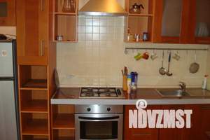 3-к квартира, на длительный срок, 77м2, 8/10 этаж