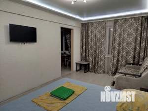 1-к квартира, посуточно, 32м2, 3/5 этаж