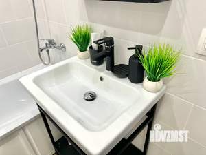 2-к квартира, посуточно, 45м2, 3/16 этаж