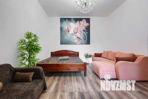 1-к квартира, посуточно, 68м2, 1/8 этаж