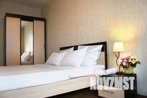 1-к квартира, посуточно, 55м2, 1/1 этаж