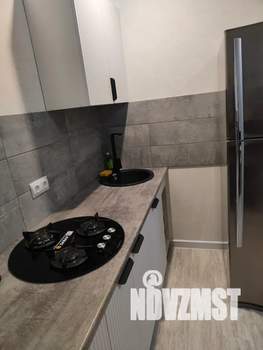 1-к квартира, посуточно, 32м2, 2/10 этаж