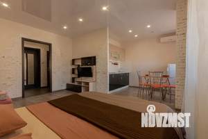 Студия квартира, посуточно, 37м2, 3/5 этаж