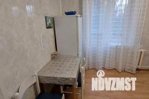1-к квартира, посуточно, 35м2, 6/9 этаж