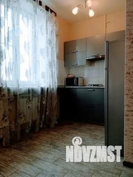 Студия квартира, посуточно, 38м2, 7/8 этаж